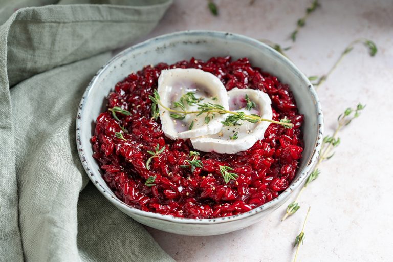 Rote-Bete-Risotto mit Ziegenkäse