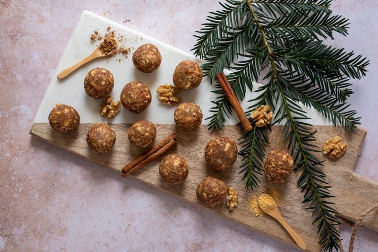 Weihnachtliche Energy-Balls