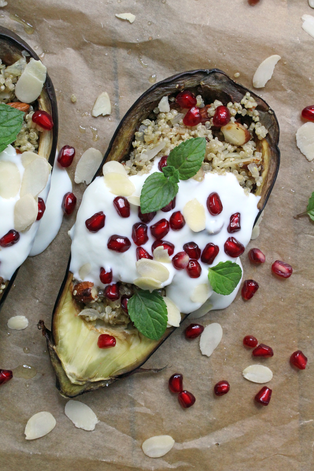 Auberginen mit Dattel Mandel Quinoa und Minz Kokosjoghurt02