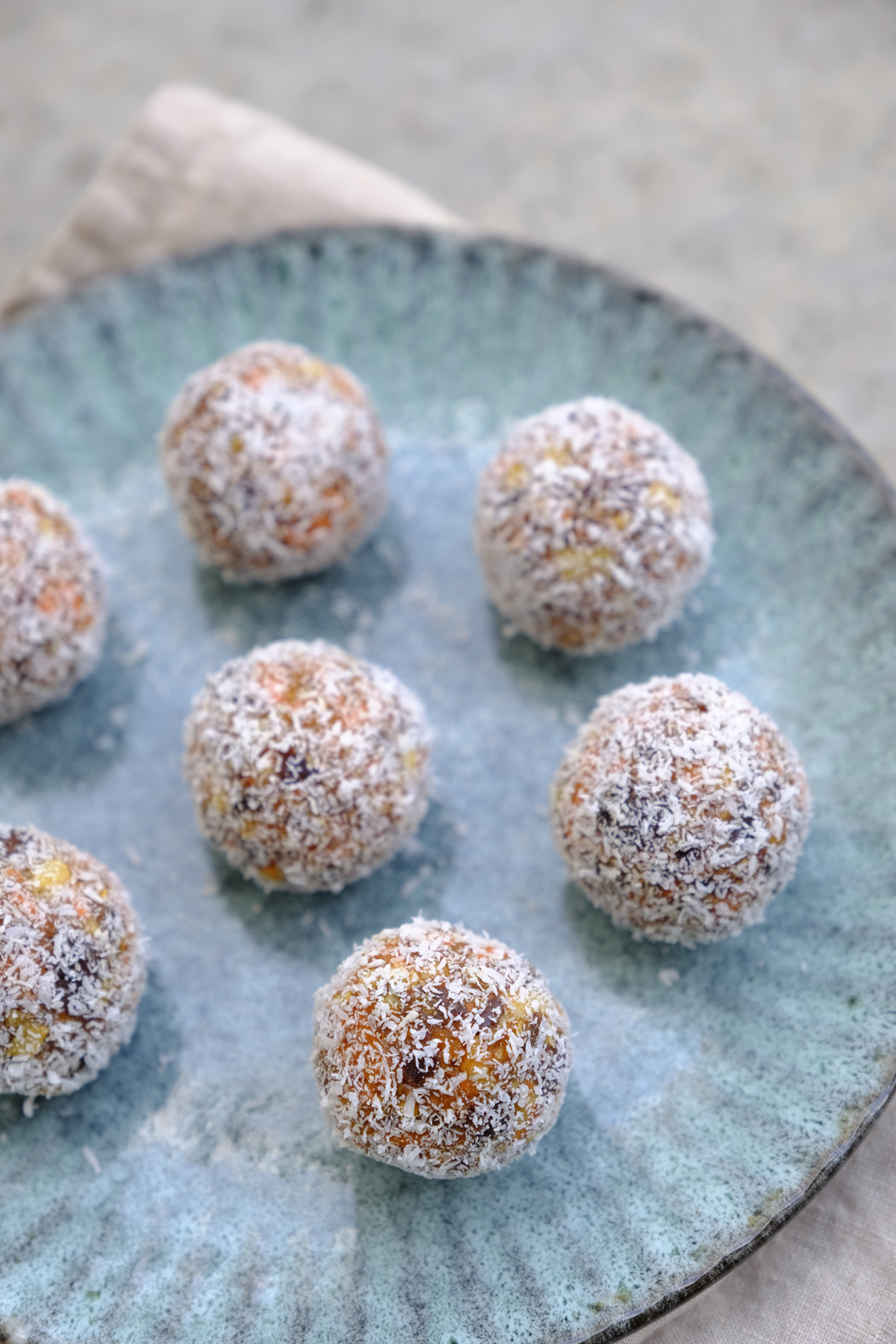 Carrot Cake Energy Balls02