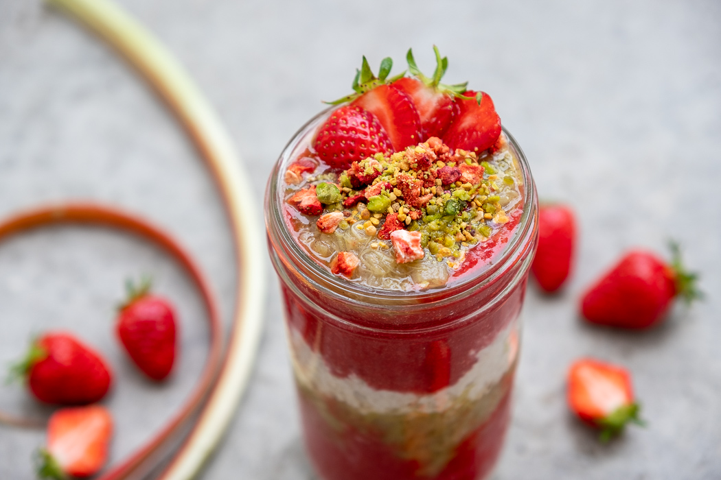 Erdbeer Rhabarber Overnight Oats06