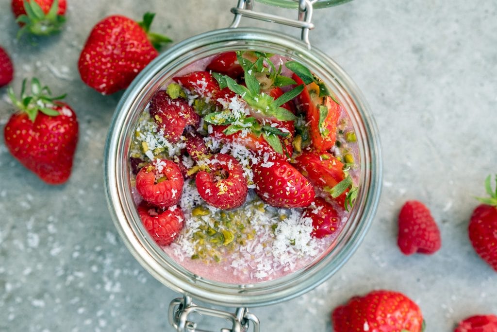 Overnight Oats Erdbeere Himbeere02 1