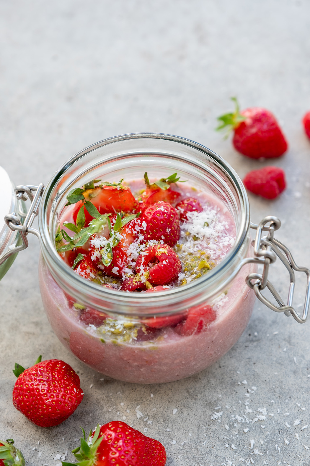 Overnight Oats Erdbeere-Himbeere » schnelles und gesundes Frühstück Overnight Oats Erdbeere-Himbeere » schnelles und gesundes Frühstück