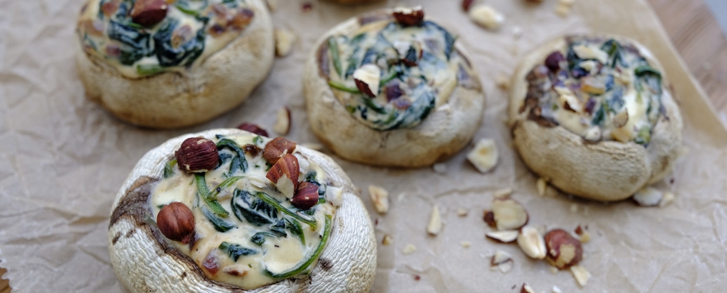 Rezept: Gefüllte Champignons mit Spinat (nur 10 Min.!) - Projekt ...