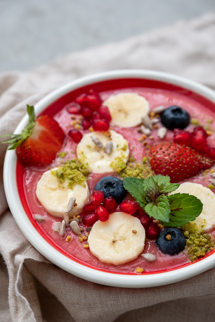 Glow Smoothie Bowl Banane Erdbeere04