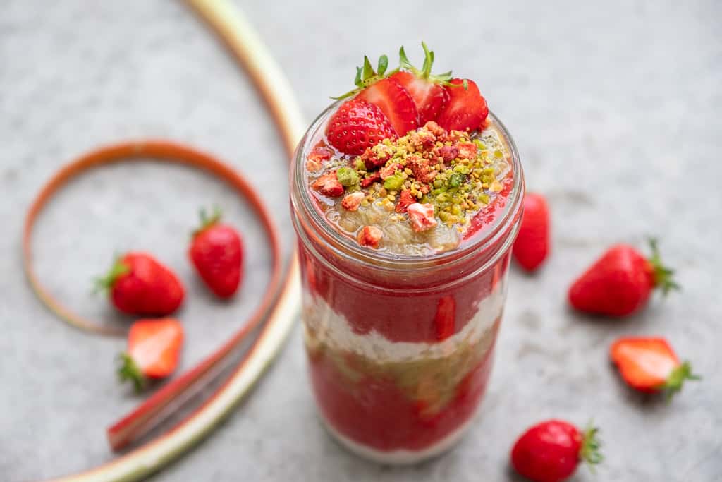 Erdbeer Rhabarber Overnight Oats05