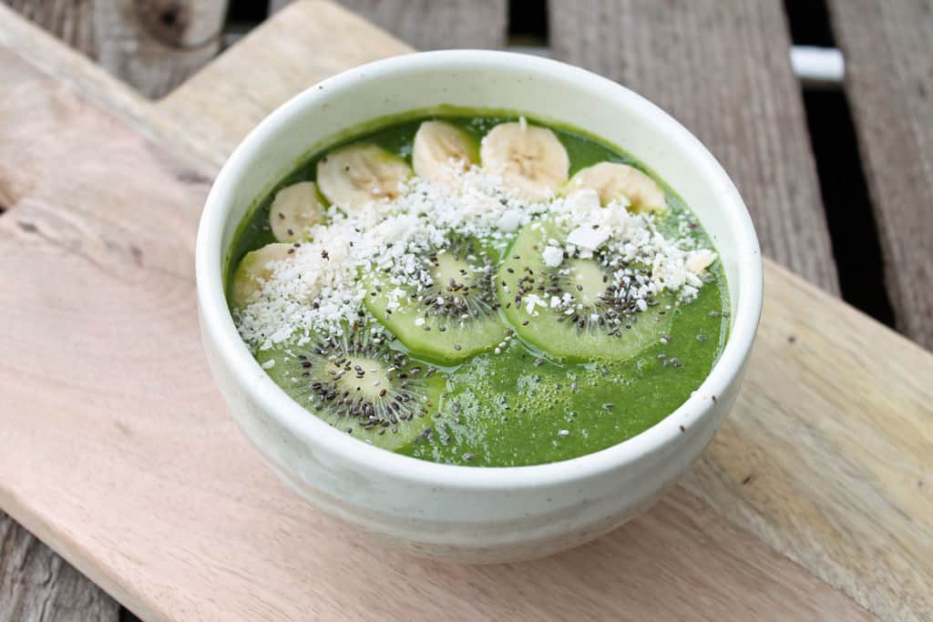 Green Smoothie Bowl1