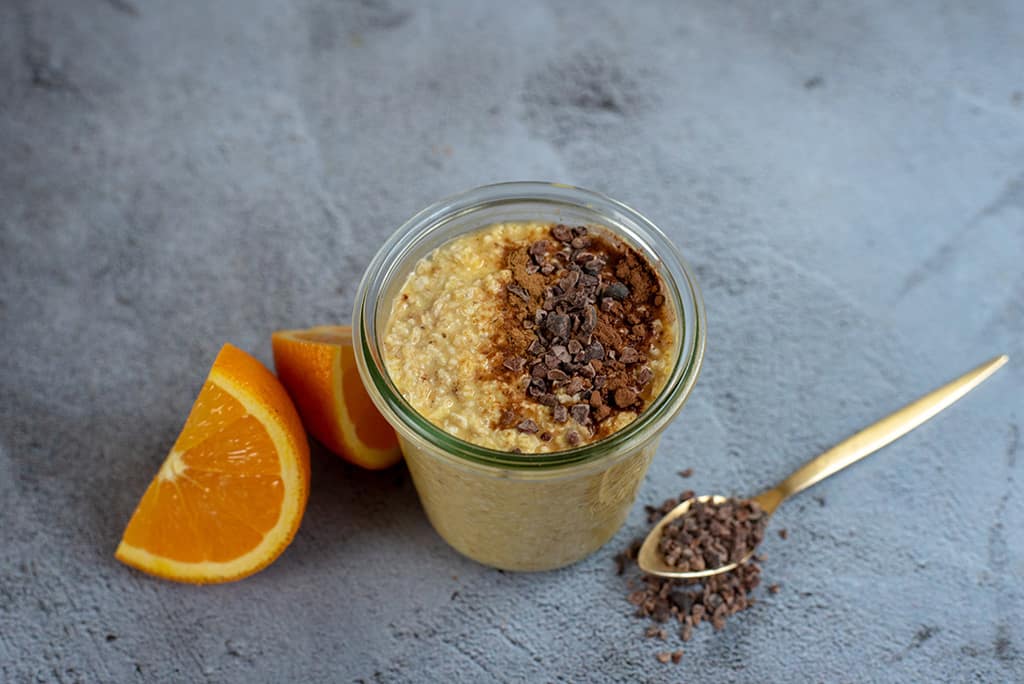 Overnight Oats mit fruchtiger Orange und süßer Schoko-Note