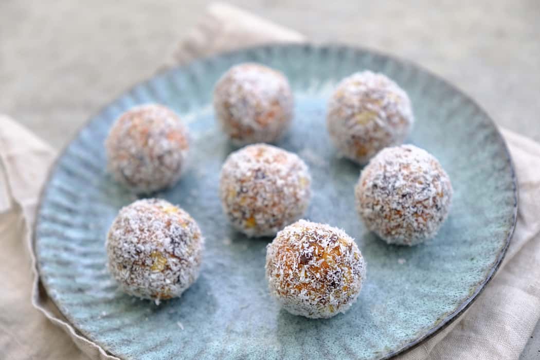 Carrot Cake Energy Balls01 15