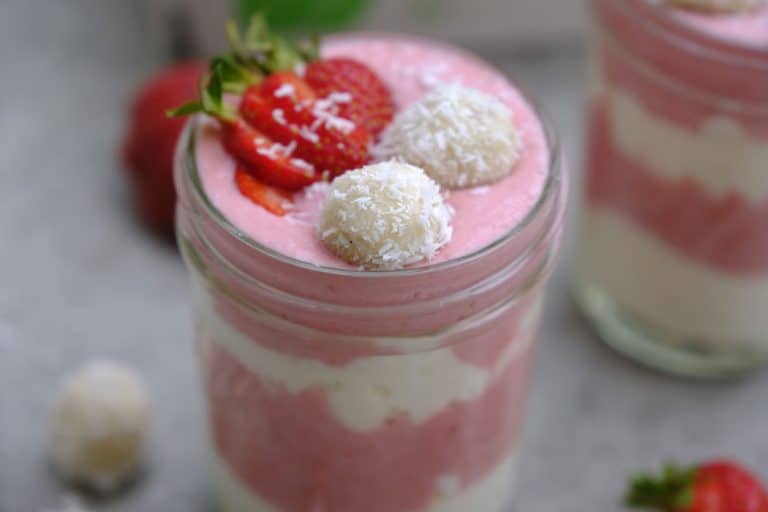 Erdbeer-Kokos-Trifle
