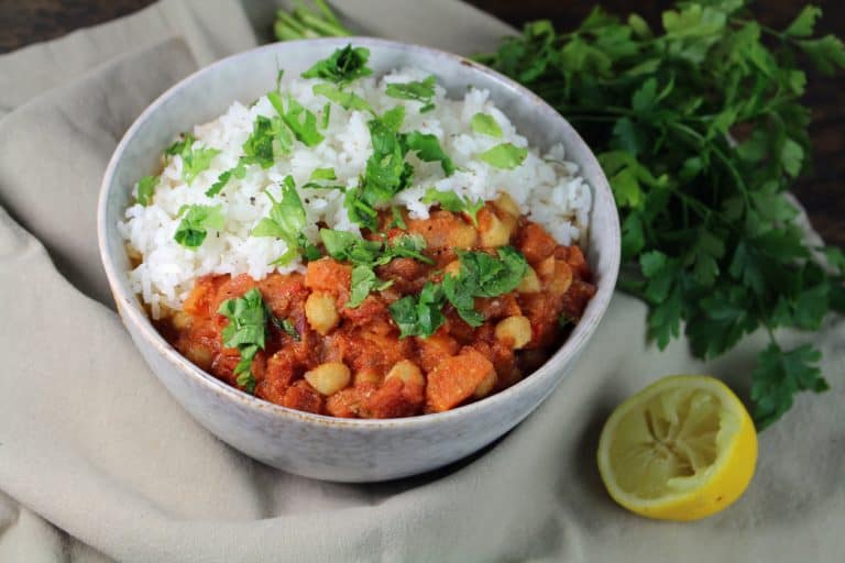 Kichererbsen mit Curry » indisch-würziges Reisgericht