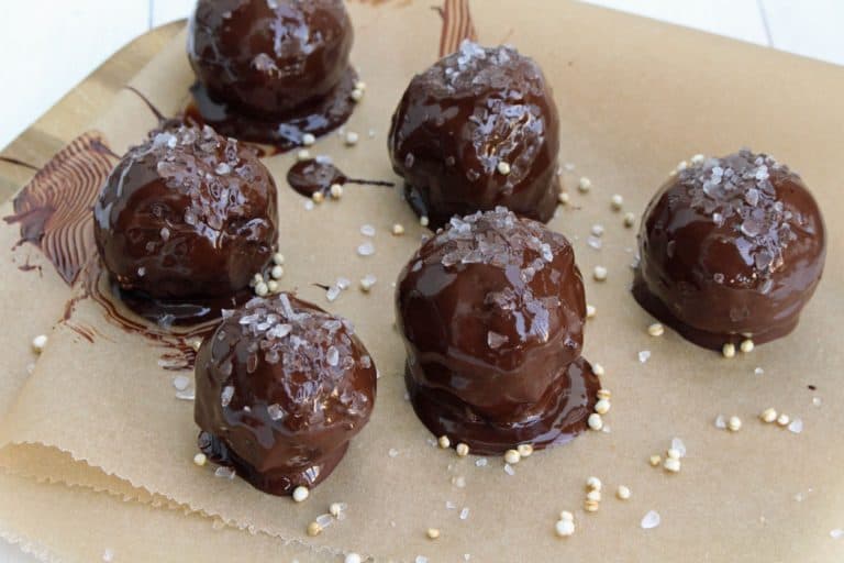 Schoko-Quinoa Energy Balls mit Meersalz