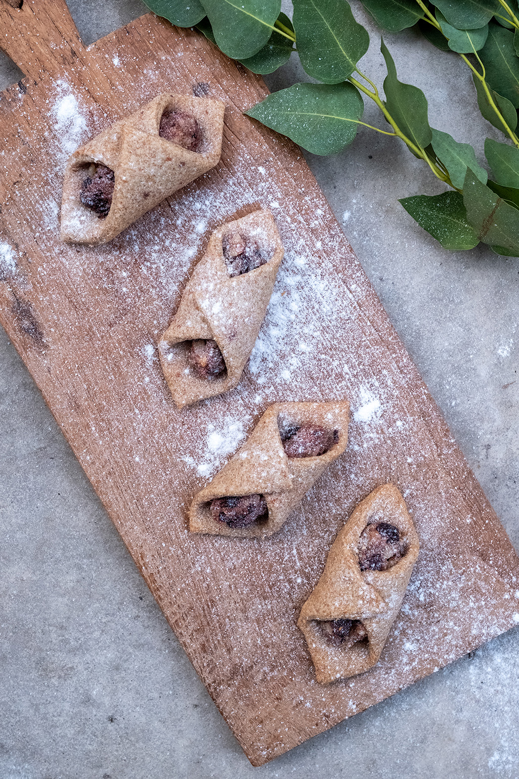 Mandelkekse mit Chia Samen und getrockneten Sauerkirschen03