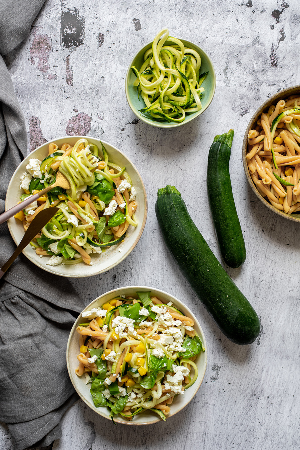 Zucchini Feta Nudelsalat01