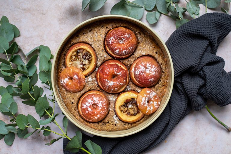 Bratapfelkuchen ohne raffinierten Zucker