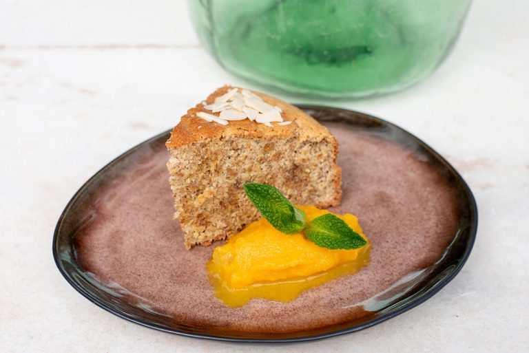 Spanischer-Mandelkuchen-mit-Orangen-Suesskartoffel-Eis