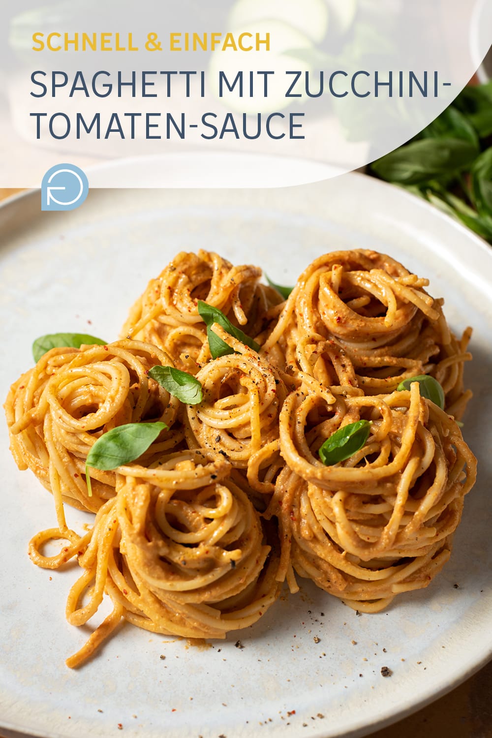 Rezept » Spaghetti mit cremiger Zucchini-Tomaten-Sauce