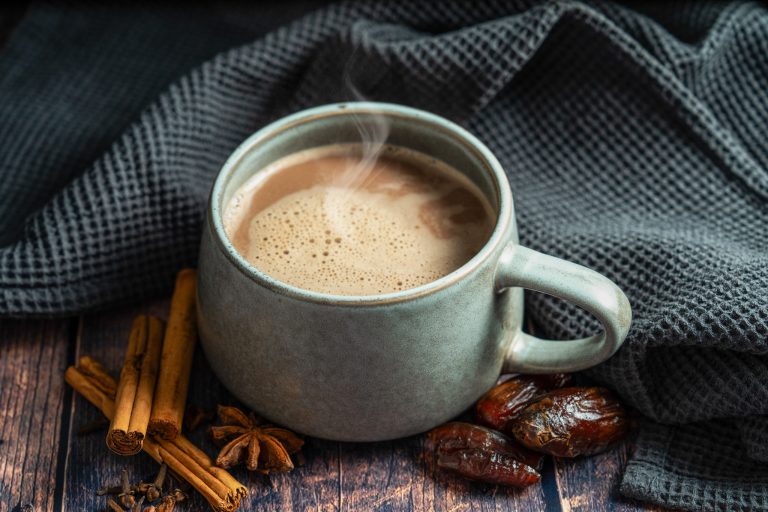 Kakao ohne Zucker (mit Datteln gesüßt)