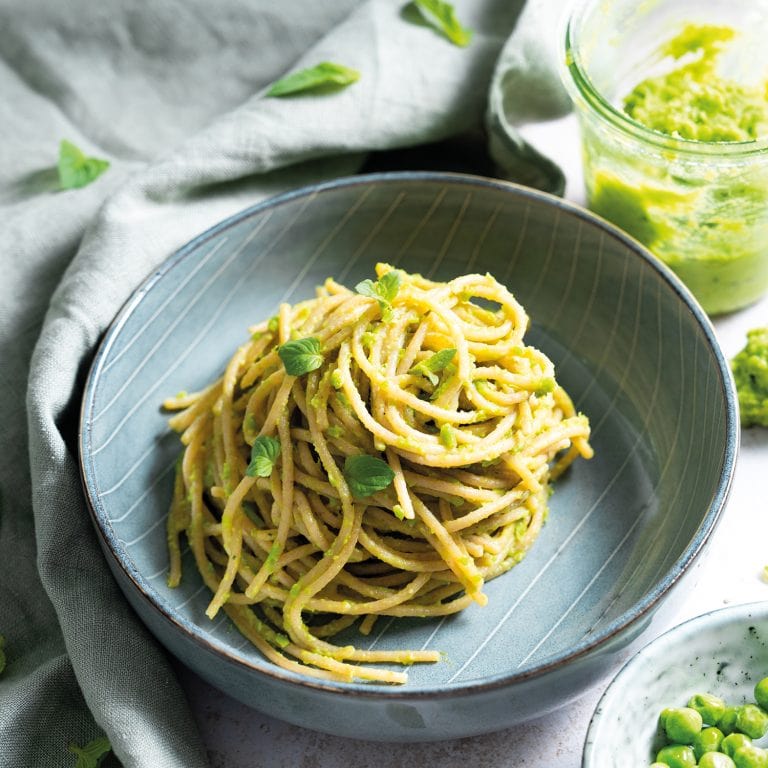 Pasta mit Erbsen Minz Pesto